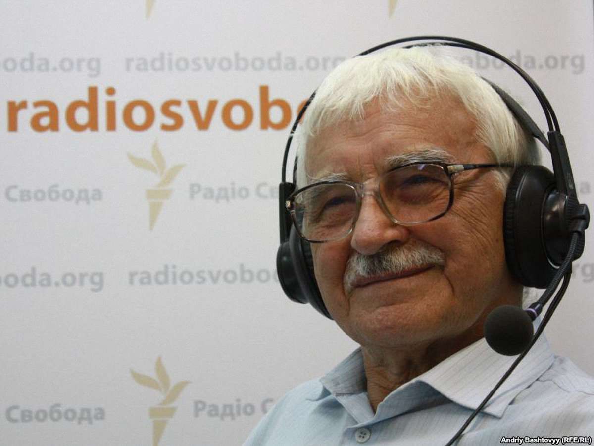 Для поступу України бракує освіти і духу, - Сверстюк 