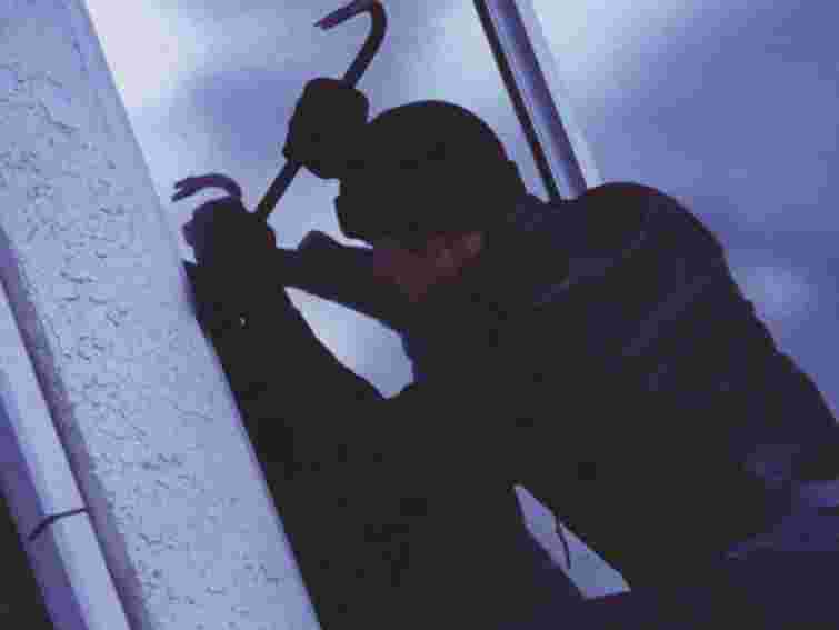 У Тернополі двох іноземців  затримали за квартирні крадіжки