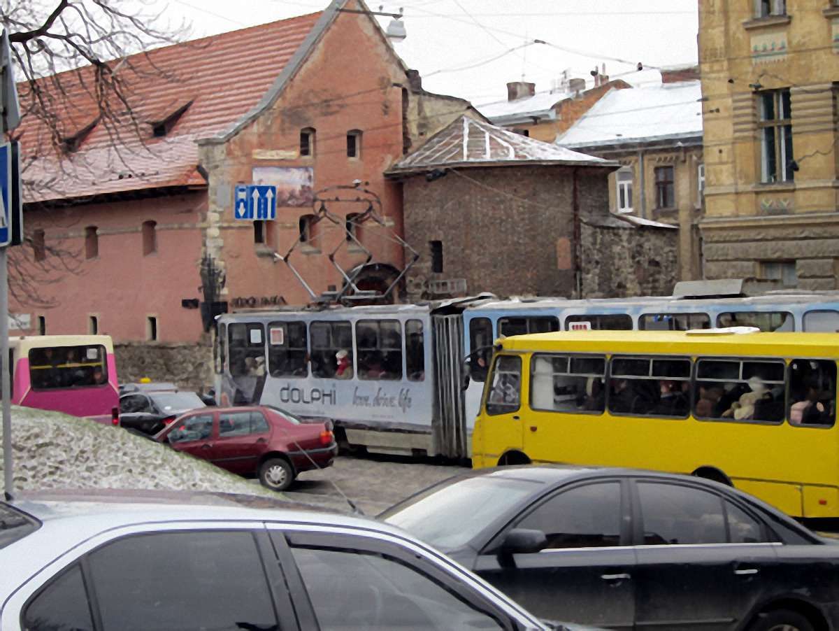 Львів збільшить кількість транспорту до Винник