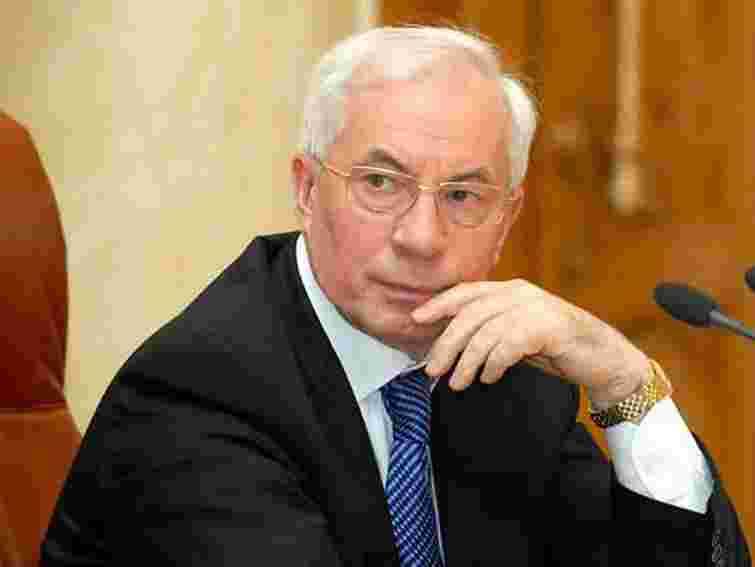 Азаров хоче новий кредит МВФ, щоб погасити старий