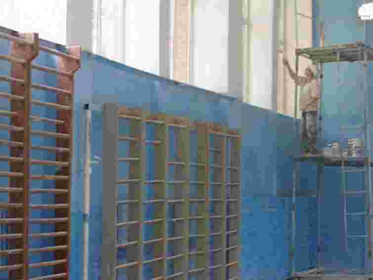 У семи школах Львова розпочався ремонт спортзалів
