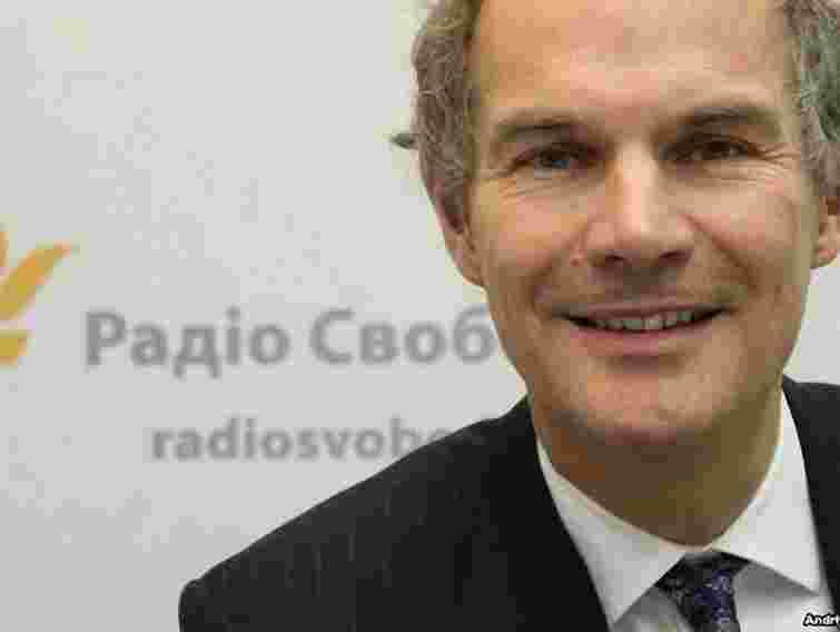  Посол Британії:  Україна  могла би бути кращою