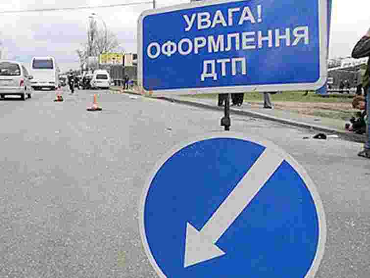 На Львівщині жінка-водій збила дитину на тротуарі