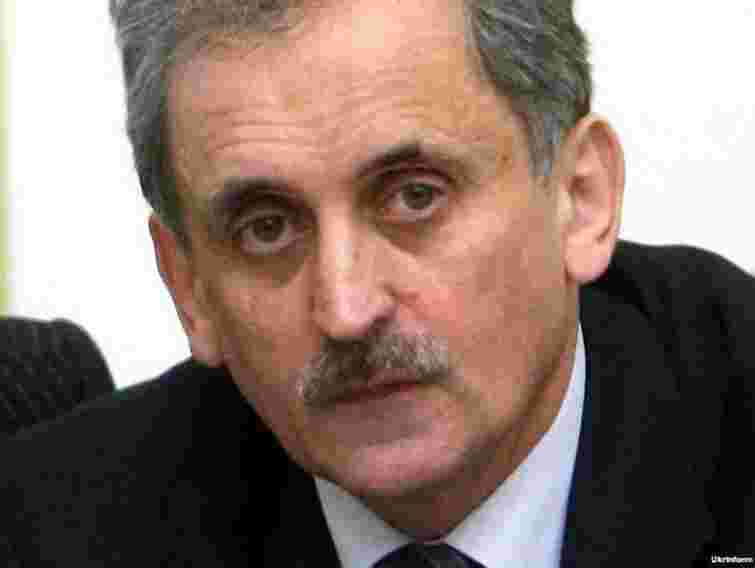 Із зарплати БЮТівця вирахують гроші за зламаний у Раді мікрофон