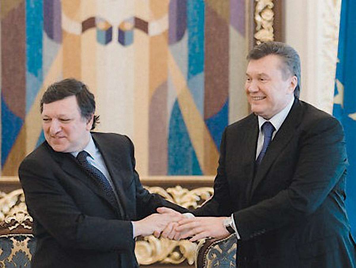 Президент Єврокомісії планує зустрітись із Януковичем у Сеулі