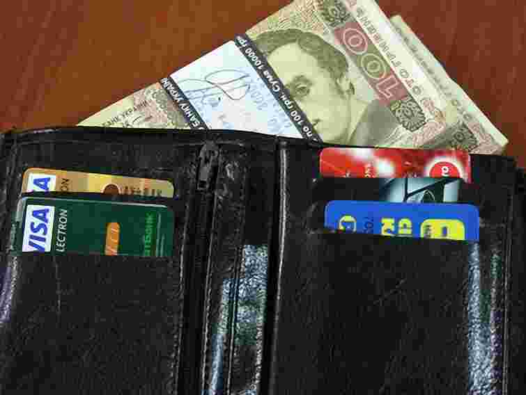 У Регіонах обіцяють вкладникам «Ощадбанку» і по 2 тис. грн