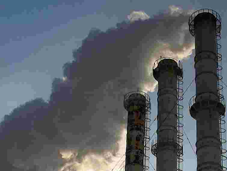 Україна збільшила викиди в атмосферу