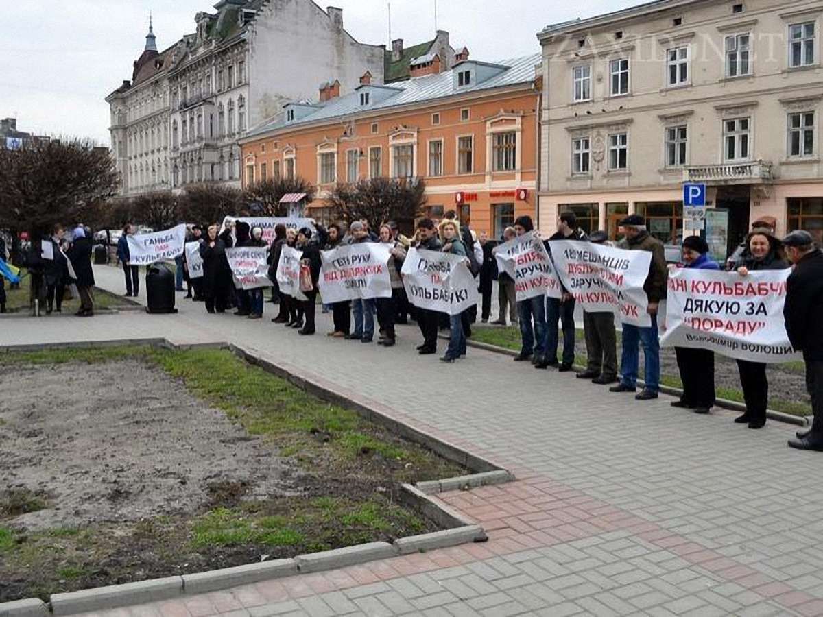 Мешканці Дублян домовилися з заступником прокурора Львівщини
