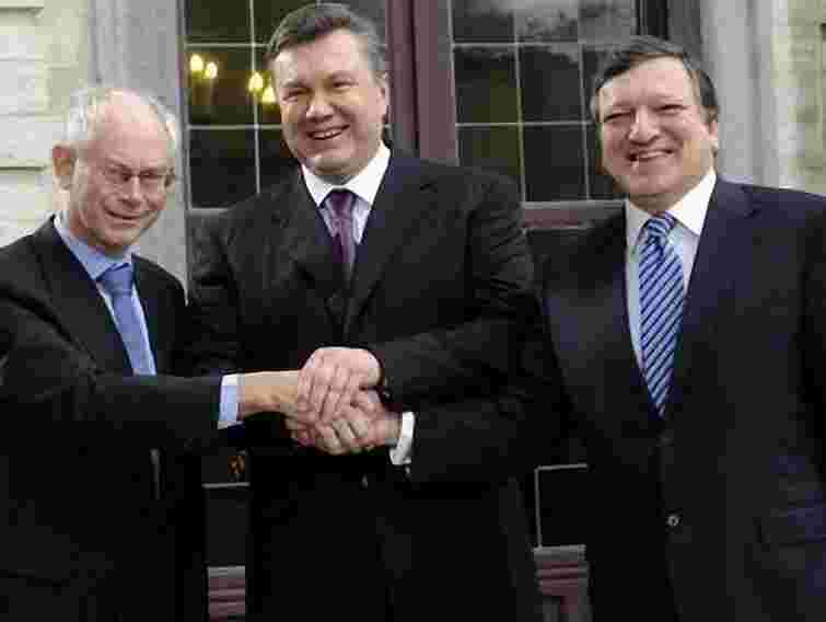 У Януковича готуються до продовження зустрічі з Ромпеєм та Баррозу