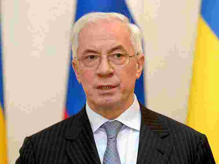 Азаров планує збудувати 40 ферм, однак цього недостатньо