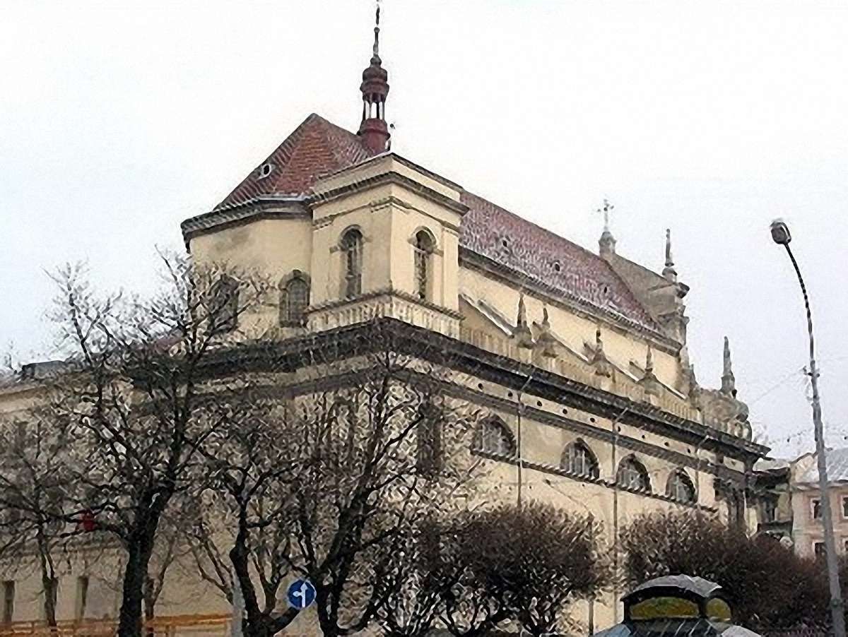 У Львові підсвітять церкву Петра і Павла