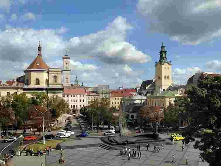 Німецькі журналісти рекомендують відвідати Львів під час Євро