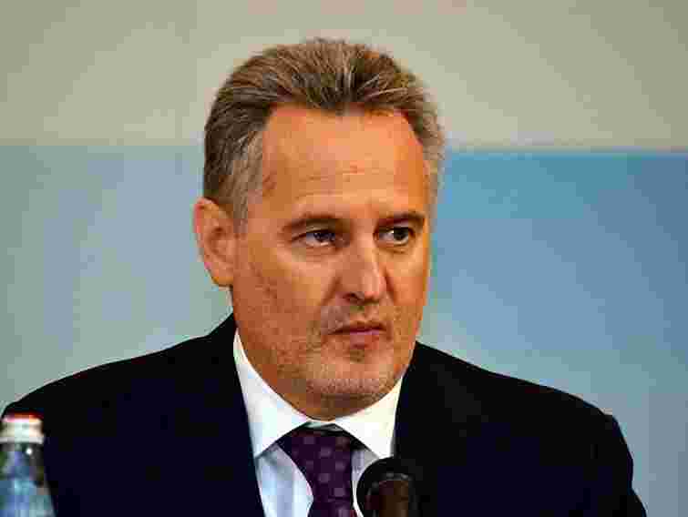 Захист Тимошенко ніяк не може вручити Фірташу повістку в суд