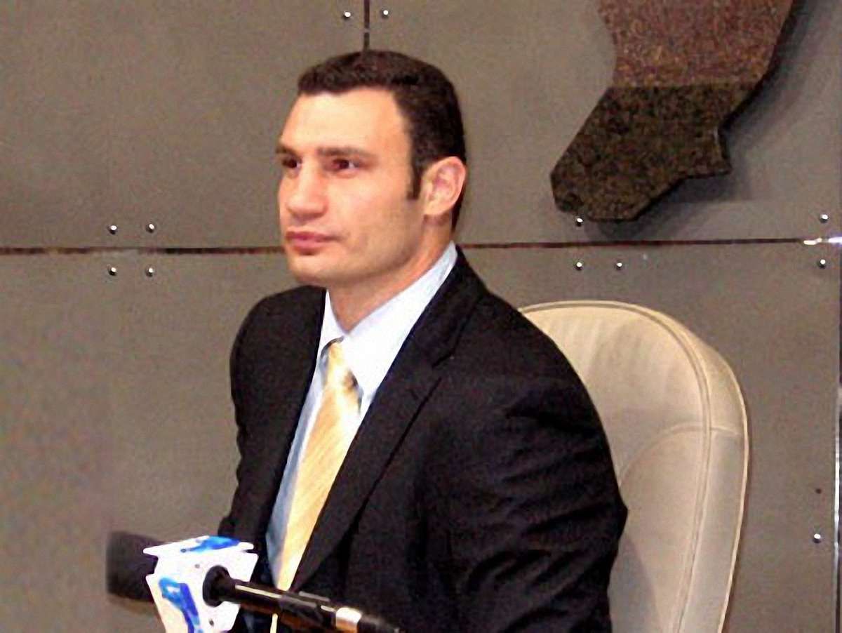 Кличко порахував, що з Яценюком і Тимошенко тільки втратить