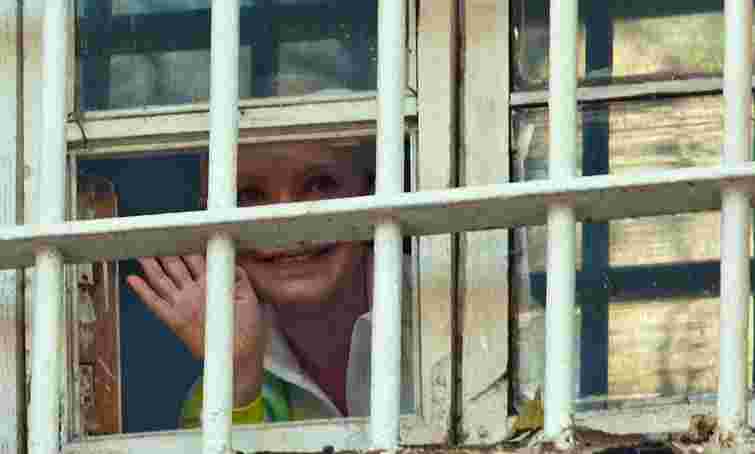 На вікна лікарні, куди переведуть Тимошенко, встановили ґрати