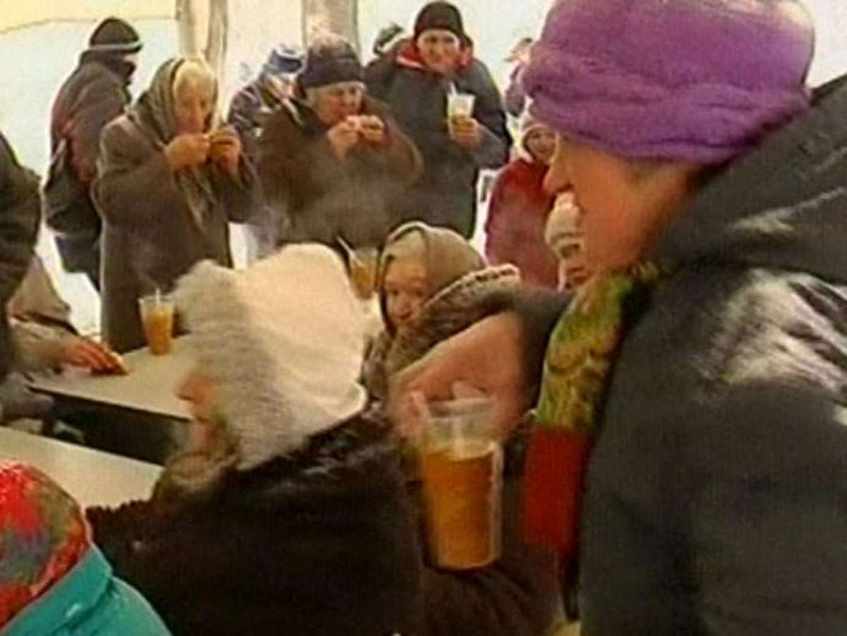 У Львові студенти нагодують безпритульних