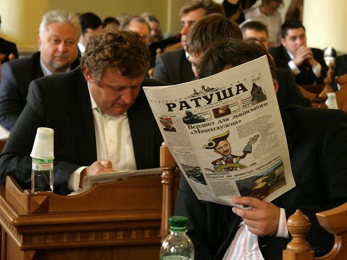 Депутати Львова обурені російськомовною рекламою ковбаси