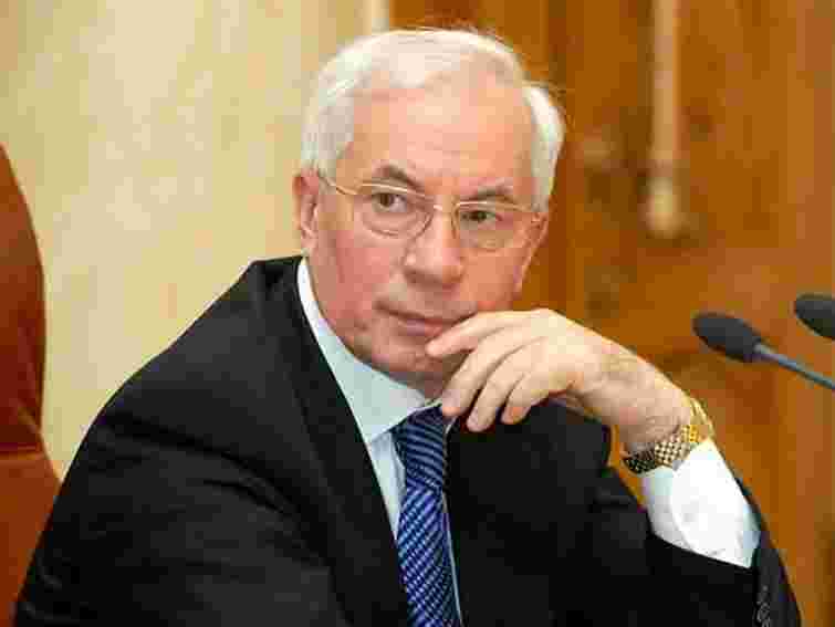 Азаров вважає, що допомога з безробіття не потрібна