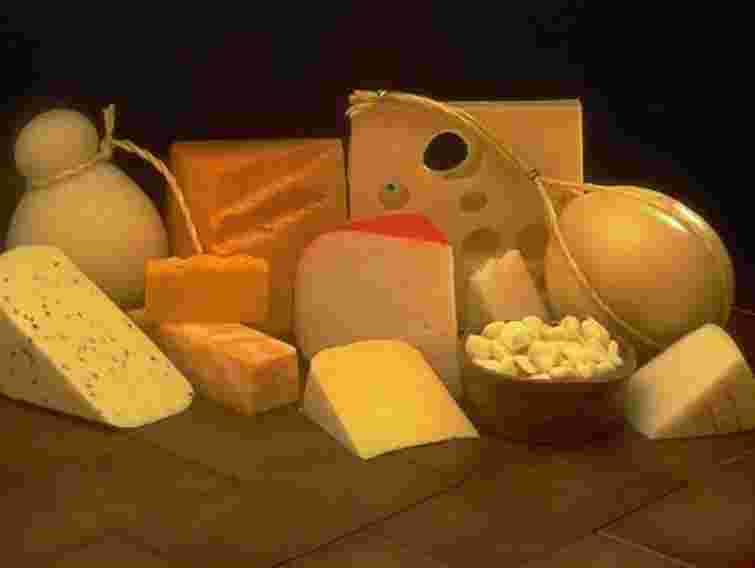 На українські ринки роблять сири тієї ж якості, що й для Росії