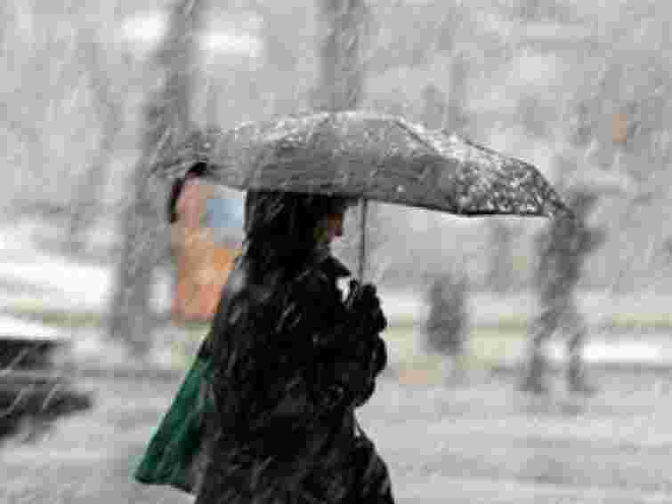 Завтра в Україні сніг та ожеледиця