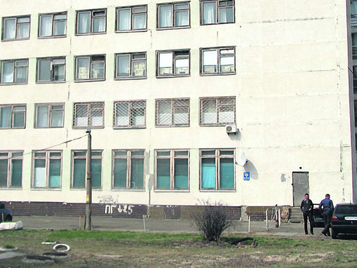 Луценка в лікарні охороняють десять міліціонерів