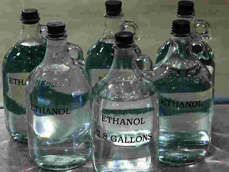 В Україні до бензину домішуватимуть спирт