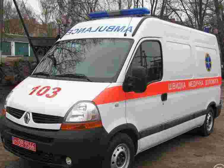 У Львові легковик в’їхав у «Неоплан»: травмовано троє людей