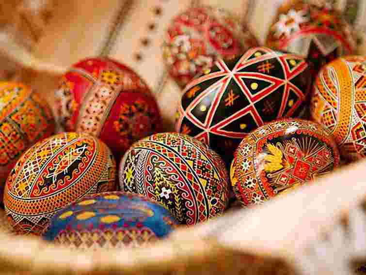 У Львові до Великодня розфарбують понад тисячу писанок