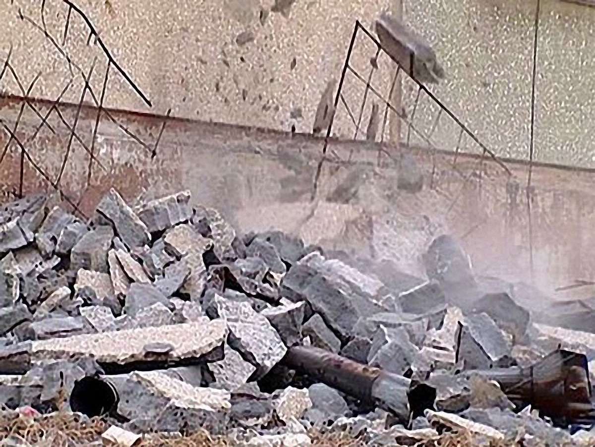 На Рівненщині на двох дітей обвалилась стіна  