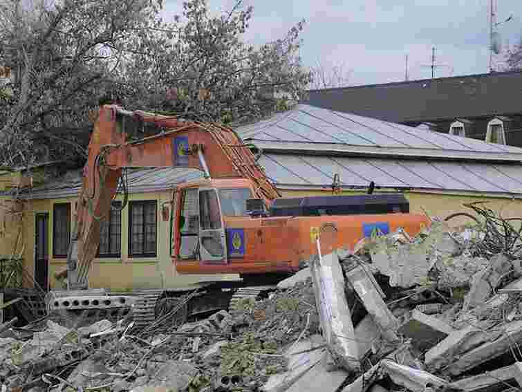 Фасади знесених на Андріївському узвозі будівель відтворять