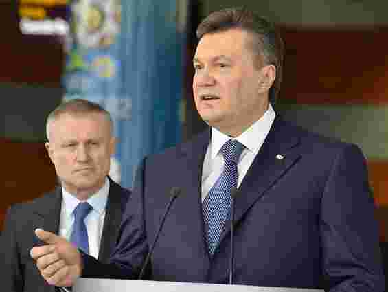 Янукович: Львівщина відстає із створенням дозвільних центрів