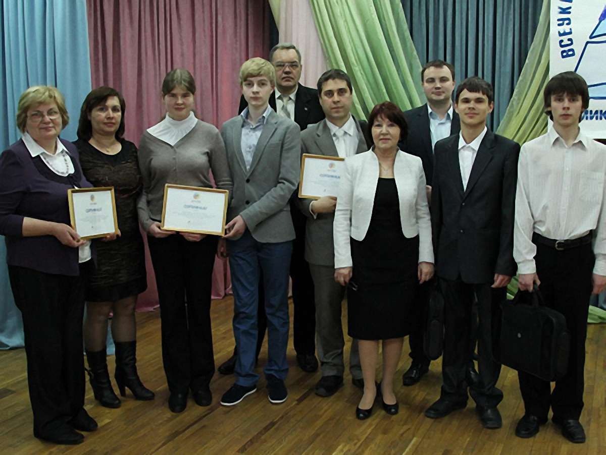 Двоє львівських школярів представлять Україну на олімпіаді з хімії у США