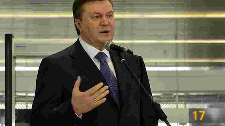 Янукович доручив Костюку вирішити питання Польського дому у Львові