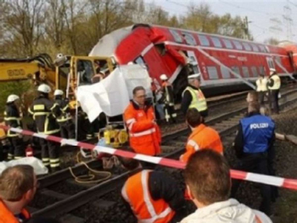 В Німеччині зіткнулися потяги: є жертви