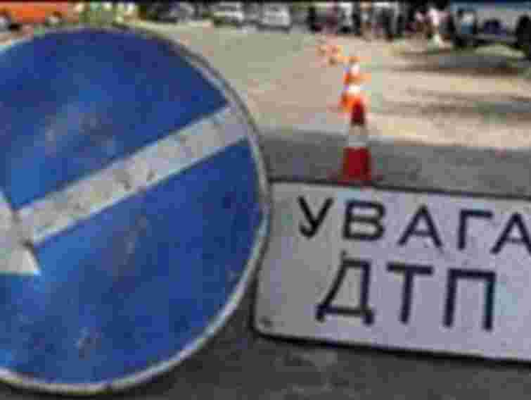 Жінка на «Мерседесі» в’їхала в гужову підводу