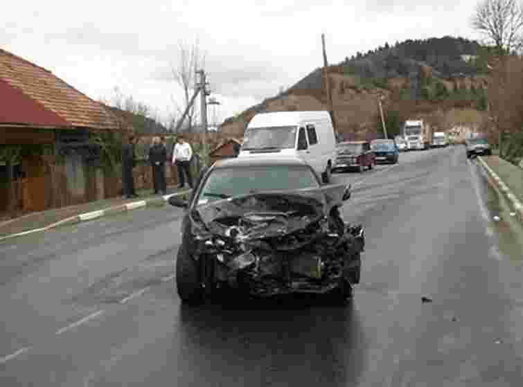 На Львівщині зіткнулися два авто: 7 постраждалих