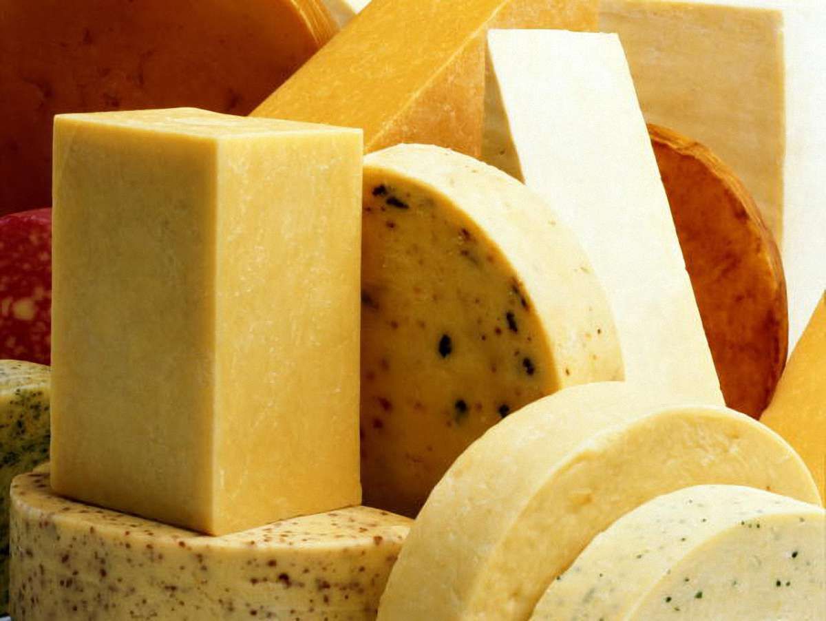 Росія дозволила продаж сиру трьох українських виробників