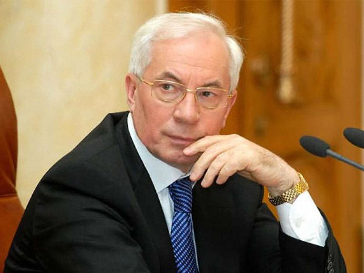 Азаров запевнив, що не допустить дефолту 