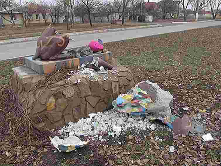 "Писанкового лева" в Луганську відреставрували