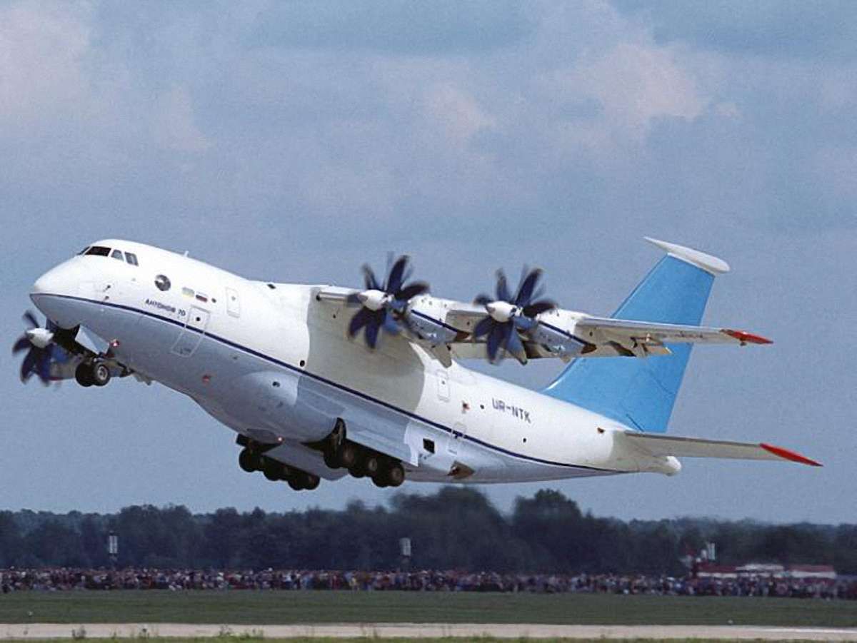 Україна і Росія спільно виготовлятимуть двигуни для АН-70