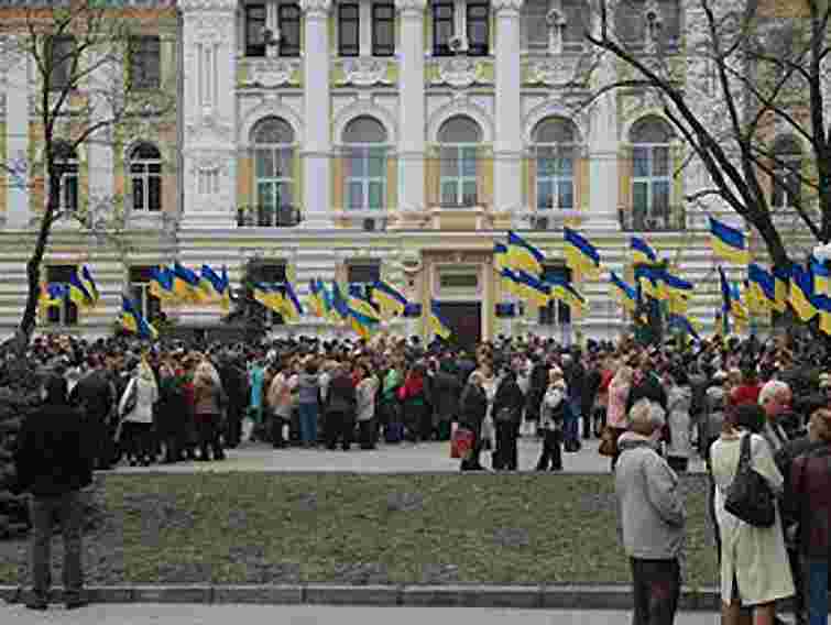 Під судом над Тимошенко сталася сутичка