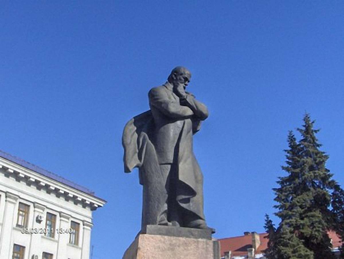 Пам’ятник Шевченку повернуть на Львівщину через суд