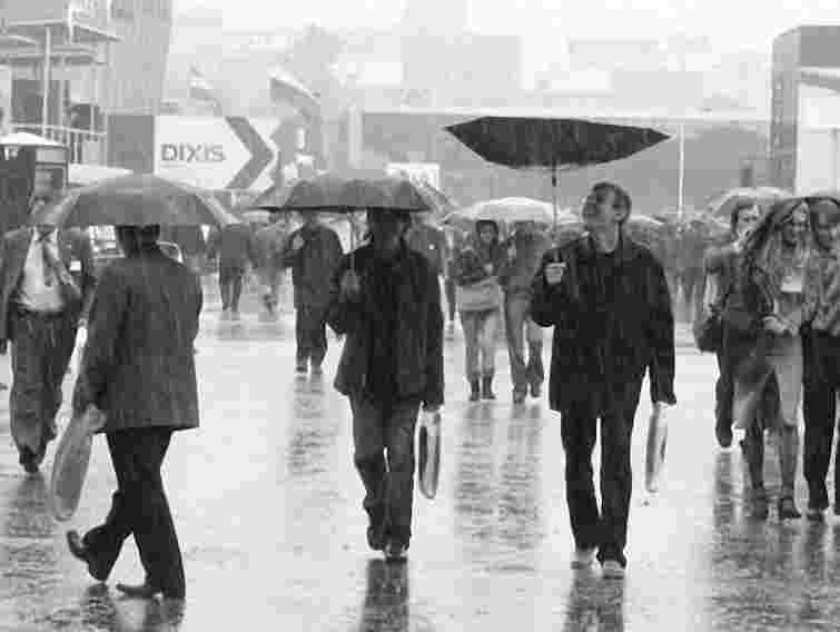 В Україні далі дощитиме, на заході – найхолодніше