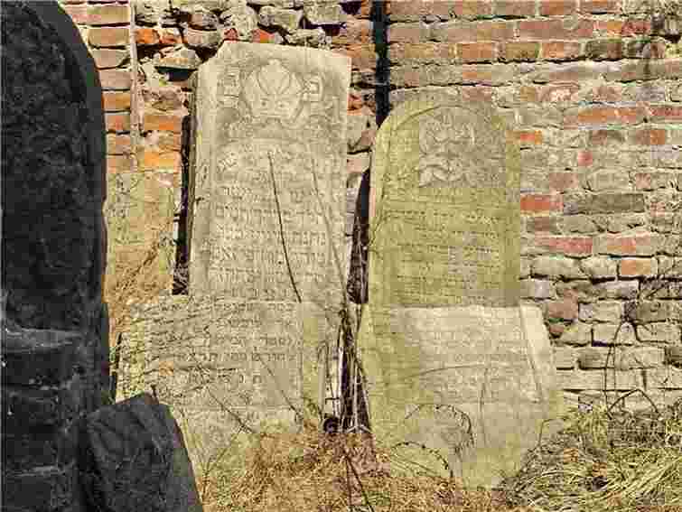 Єврейські організації шукають місце у Львові для збереження надгробків