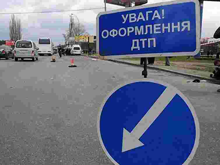 У Львові водій автобуса збив пішохода