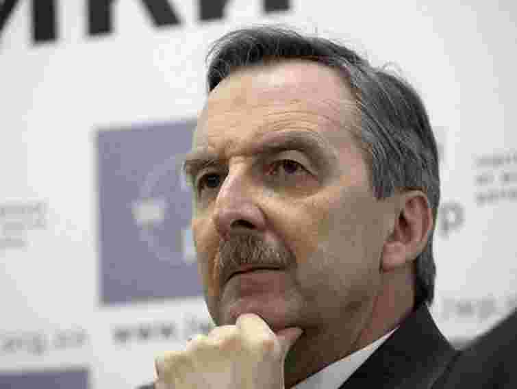 Посол Німеччини: Наших фанів цікавить не лише пиво і футбол