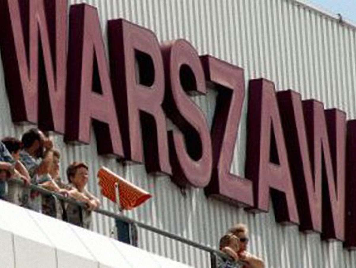 Прикордонники: Діти з України ночували в аеропорту через авіакомпанію