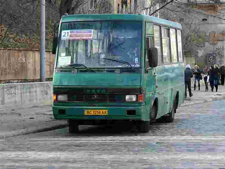 У трьох містах Львівщини кожен четвертий автобус – несправний   