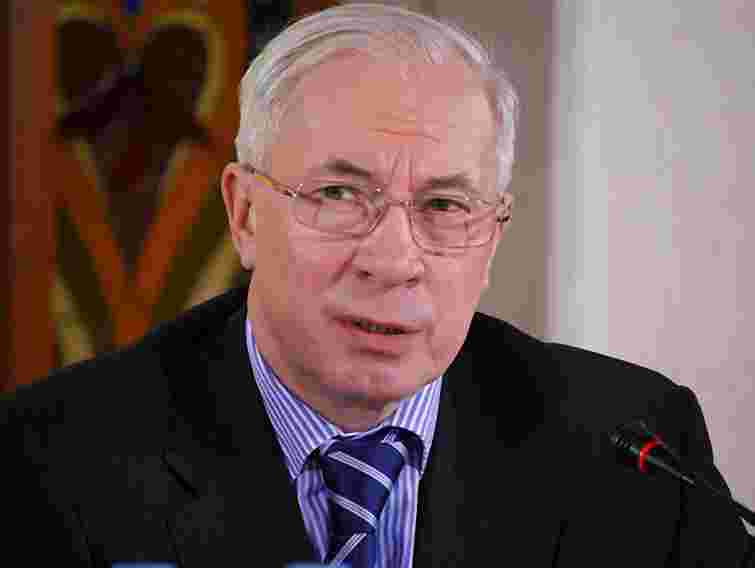 Азаров доручив МВС розслідувати вибухи в Дніпропетровську