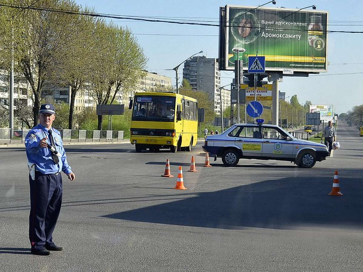 Іноземні фани на Євро-2012 їздитимуть з різних зупинок у Львові